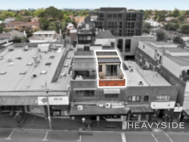 A Two Level Retreat in the Heart of the Junction
