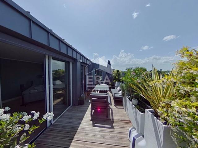 à Talence: sublime appartement au dernier étage à vendre de 114 m² 98m2 Carrez