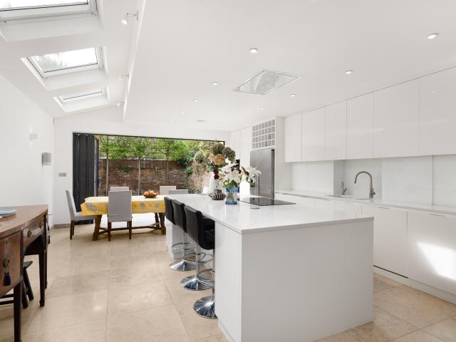 A Thoughtfully Extended Fulham House with a South Facing Garden and Roof Terrace