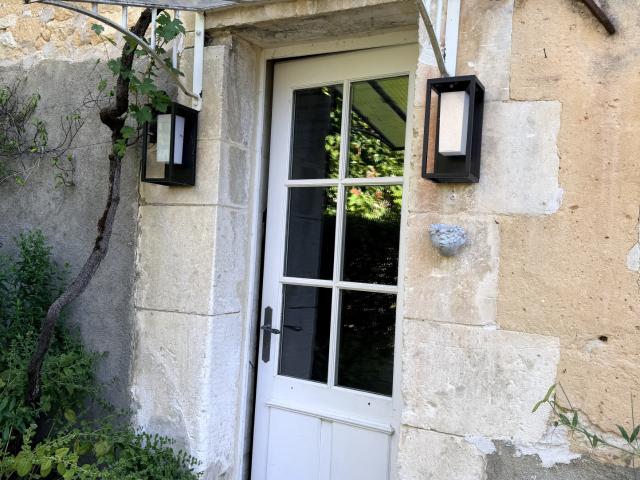 A Thury 89520 de 2 H de PARIS, 10 mn de Saint Sauveur MAISON BOURGEOISE DE CARACTÈRE RESTAURÉ