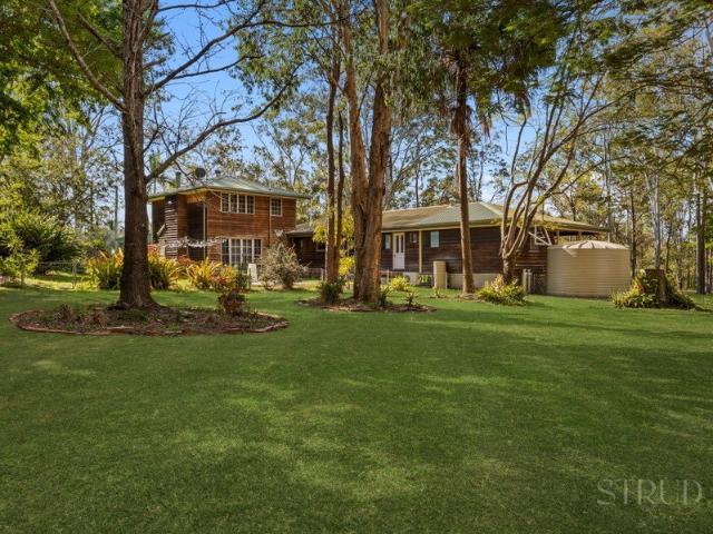 A Timber Retreat Among the Gums | 7,300m² of Privacy