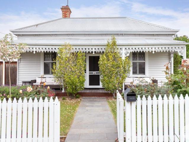 A Timeless Victorian Beauty, Beautifully Reimagined