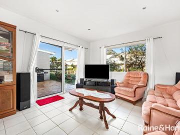 A Townhouse for Lifestyle and Comfort