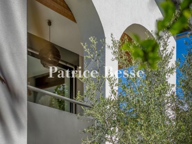 À Toulouse, dans une rue calme de la Côte Pavée, proche des. 140m² Toulouse