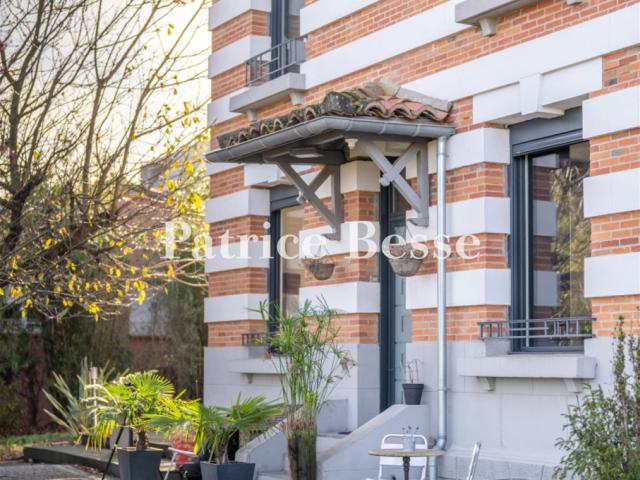 A Toulouse, sur les côteaux du secteur résidentiel prisé de. 160m² Toulouse