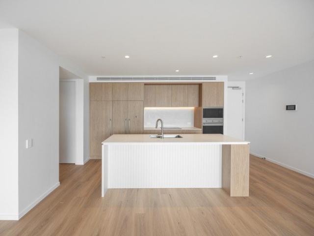 A Tranquil Coastal Lifestyle 3 bedroom with a multi purpose room