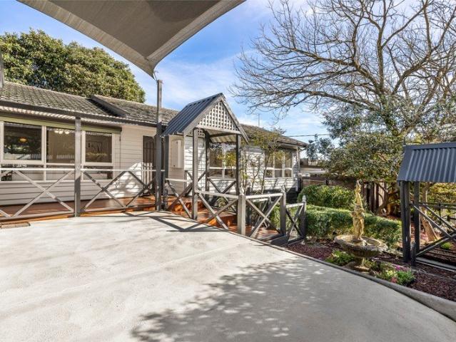 A Tranquil Family Retreat in Montrose