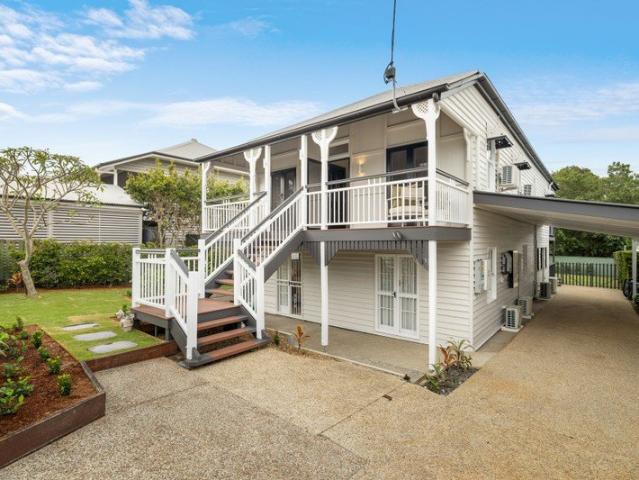 A Transformed ANZAC Cottage With Modern Comfort