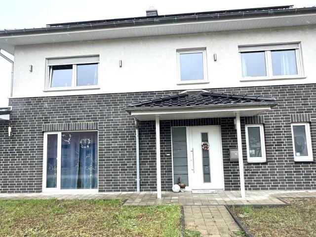 A+ Traumhaus mit Anliegerwohnung in Barwedel – Nachhaltig, großzügig und mitten im Grünen