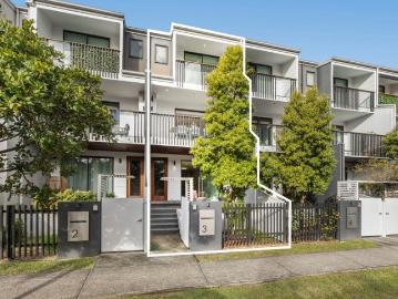A tri level executive townhouse with space on every level