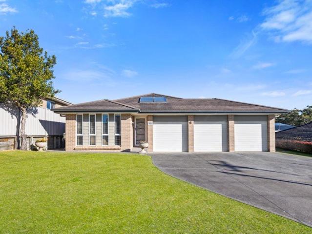 A Triple Garage That Sets This Home Apart