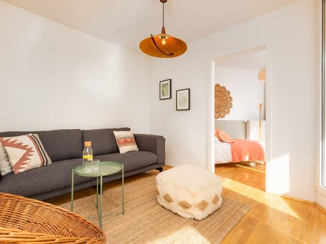 A Tropical Apartment on the Park in Mitte, Berlin Amsterdam Apartments for Rent