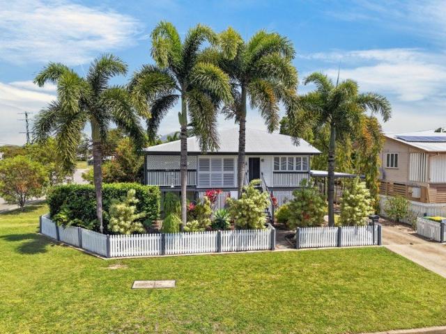 A Tropical Queensland Retreat in the Heart of Townsville