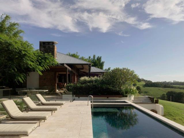 A Truly Spectacular Hinterland Estate