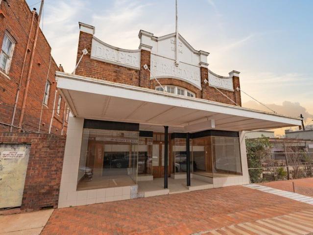 A Unique Blend of Luxury, Character & Contemporary Design