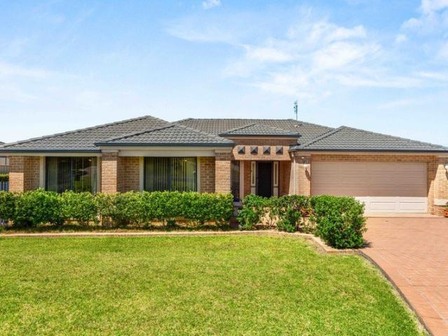 A Unique Design with Beautiful Gardens and Effortless Indoor Outdoor Living