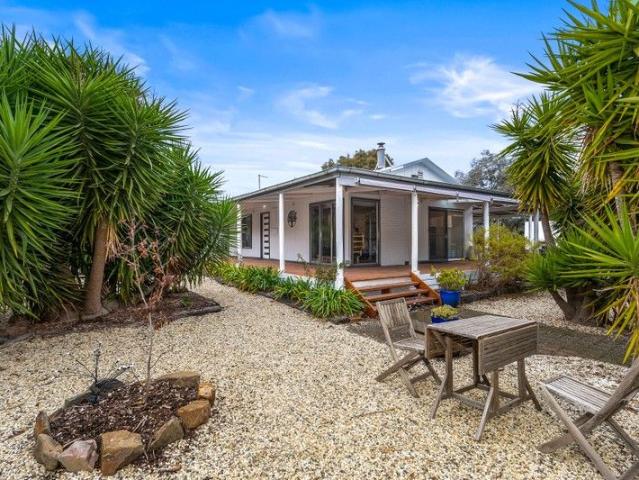 A Unique Opportunity in the Heart of Seymour