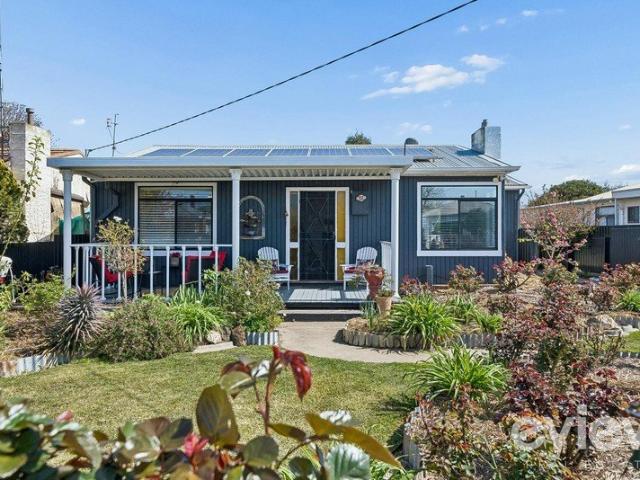 A Unique Property Offering Versatility & Lifestyle