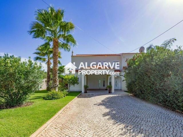 à venda Exclusiva mansão, Quarteira, Portugal