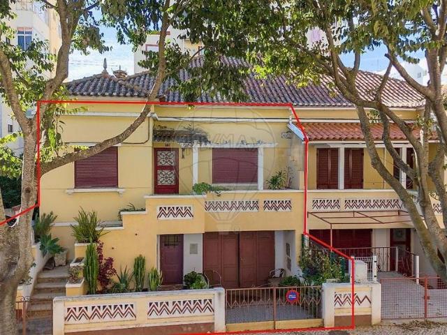 à venda Mansão alto padrão de 320 m2, Portimão, Portugal