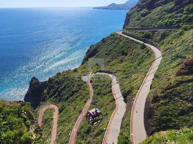 à venda Exclusiva mansão de 900 m2, Caniço, Madeira