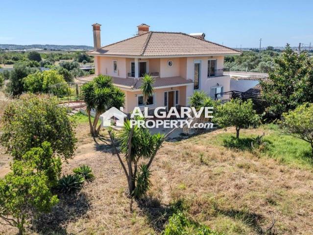 à venda Exclusiva mansão de 185 m2, Santa Bárbara de Nexe, Faro