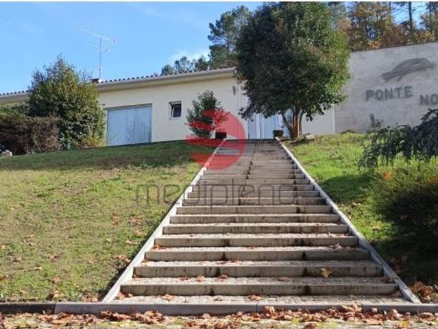 à venda Exclusiva mansão de 3 dormitórios, Sernancelhe, Portugal
