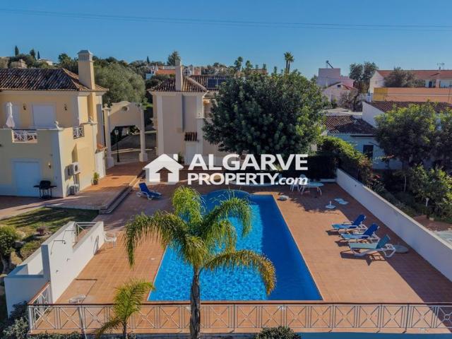 à venda Mansão de alto padrão de 130 m2, Almancil, Faro