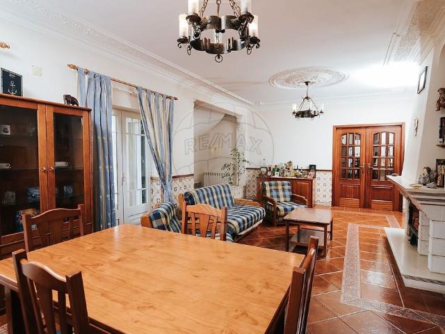 à venda Mansão de alto padrão de 209 m2, Alguber, Lisboa