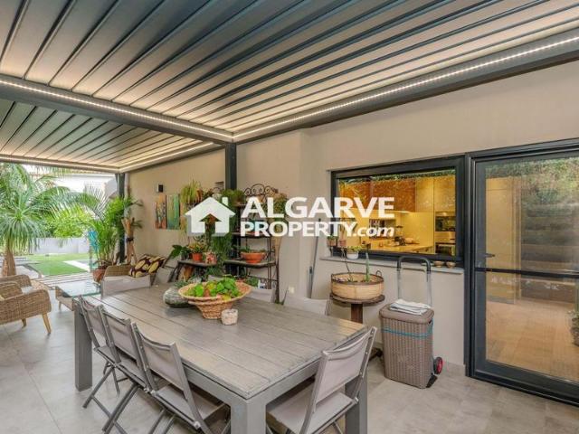 à venda Mansão de alto padrão de 211 m2, Vilamoura, Faro