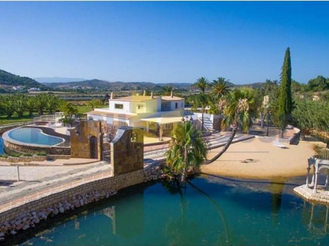 à venda Mansão de alto padrão de 335 m2, Estombar, Lagoa, Faro