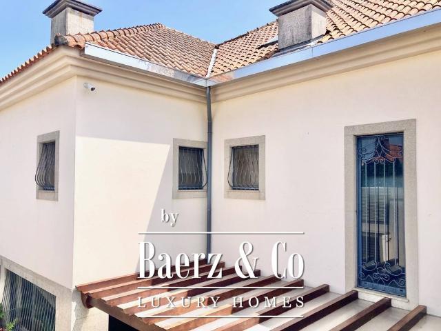 à venda Mansão de alto padrão de 361 m2, Miramar, Portugal