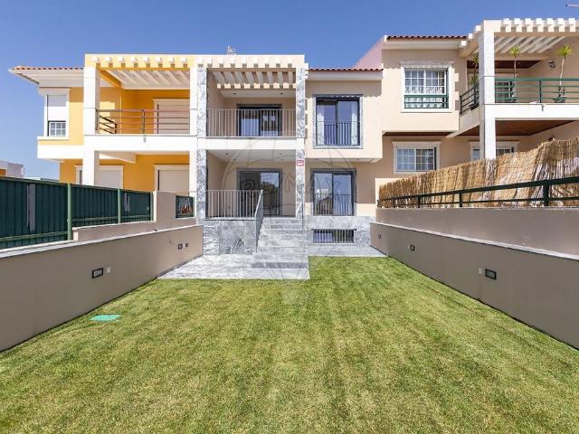à venda Mansão de alto padrão de 263 m2, S.Maria e S.Miguel, S.Martinho, S.Pedro Penaferrim, Portugal