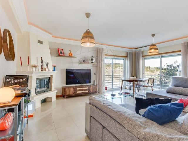 à venda Luxuoso apartamento, Mina de Água, Amadora, Lisboa
