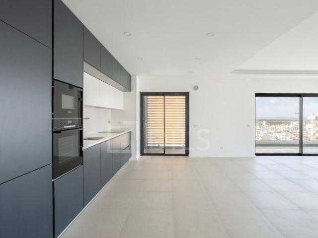 à venda Apartamento de alto padrão, Avenida Calouste Gulbenkian, Faro