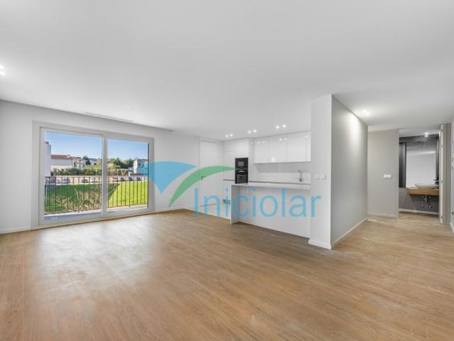 à venda Apartamento de alto padrão de 140 m2, Maia, Porto