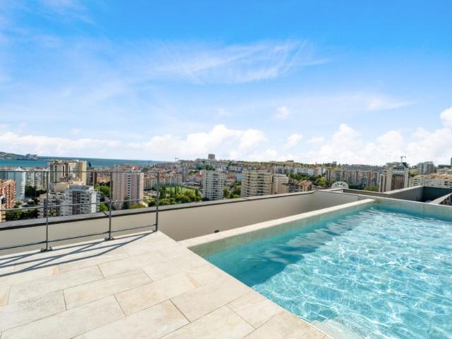 à venda Apartamento de alto padrão de 140 m2, Oeiras, Portugal