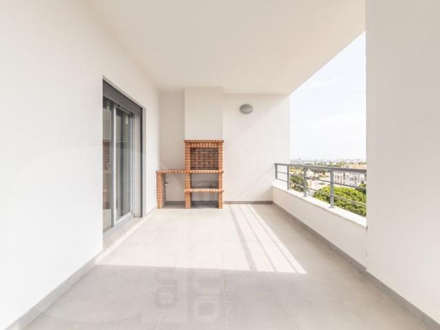 à venda Apartamento de alto padrão de 140 m2, Seixal, Portugal
