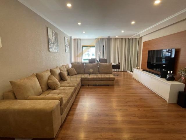 à venda Apartamento de alto padrão de 145 m2, Belas, Sintra, Lisboa