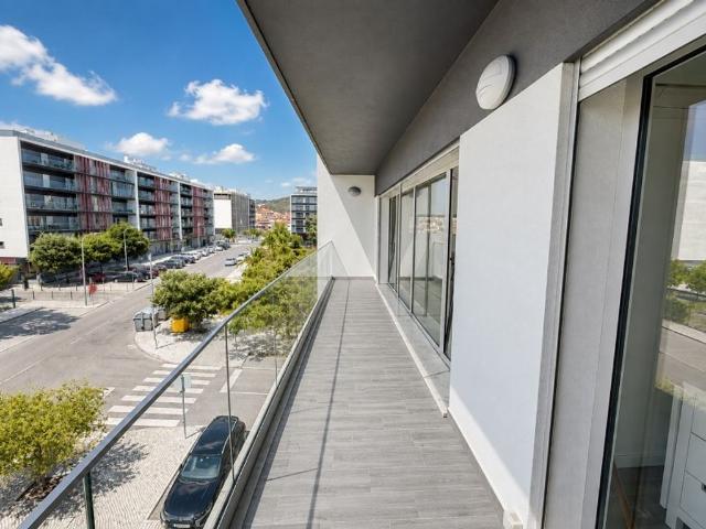 à venda Apartamento de alto padrão de 148 m2, Odivelas, Lisboa