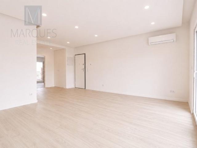 à venda Apartamento de alto padrão de 150 m2, Aldeia de Paio Pires, Seixal, Setúbal