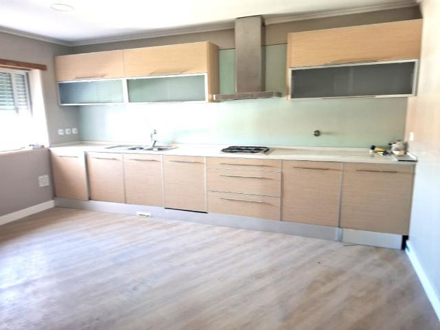 à venda Apartamento de alto padrão de 150 m2, Loures, Lisboa