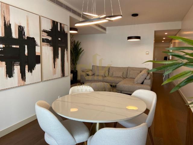 à venda Apartamento de alto padrão de 151 m2, São Martinho, Madeira