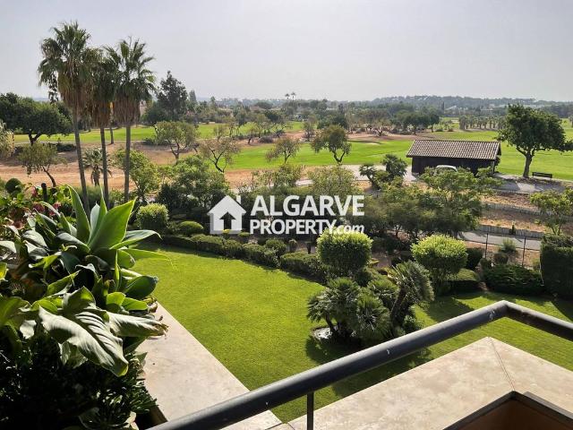 à venda Luxuoso apartamento de 139 m2, Vilamoura, Portugal