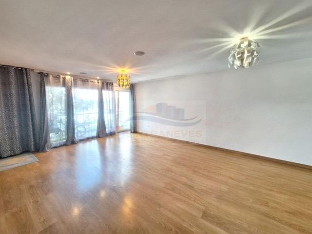 à venda Apartamento de alto padrão de 160 m2, Amadora, Lisboa