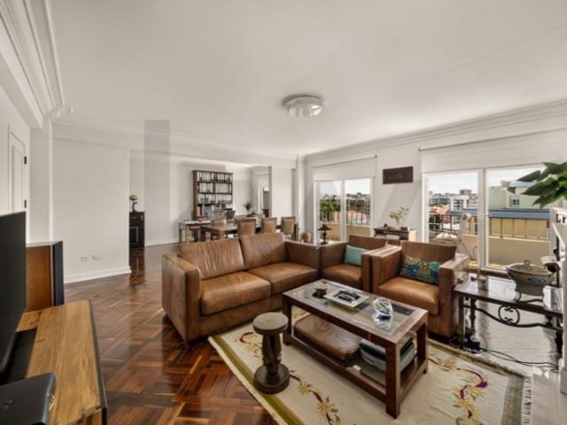 à venda Apartamento de alto padrão de 172 m2, Setúbal