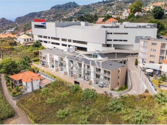 à venda Apartamento de alto padrão de 177 m2, Câmara de Lobos, Madeira