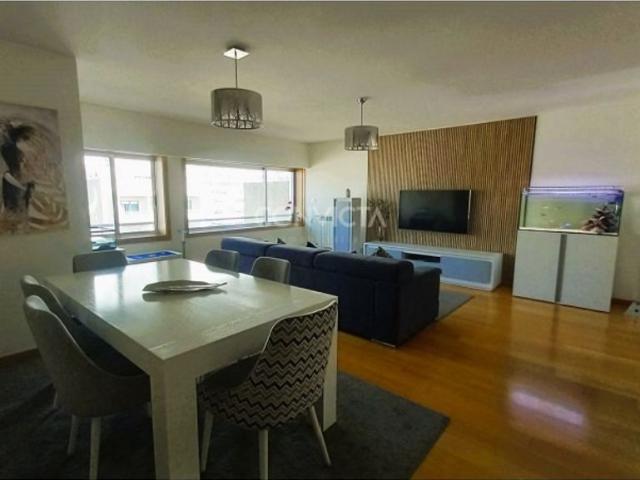 à venda Apartamento de alto padrão de 185 m2, Maia, Portugal