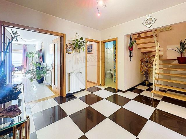 à venda Apartamento de alto padrão de 188 m2, Mafra, Portugal
