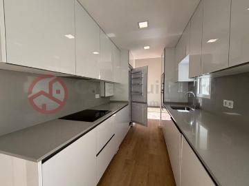 à venda Apartamento de alto padrão de 103 m2, Sesimbra, Setúbal